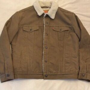 Amazing condition! LEVI'S Men’s Sherpa Lined Trucker Jacket, sz M